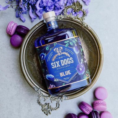 Six Dogs Blue Gin 六犬 藍色琴酒 | 750ml NT$2,600 [43%] 5
