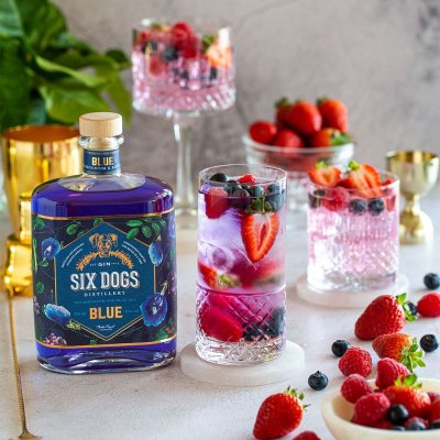 Six Dogs Blue Gin 六犬 藍色琴酒 | 750ml NT$2,600 [43%] 3